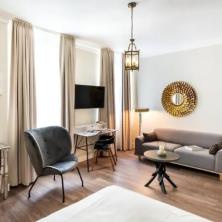 Wuerzburger Hof **** 4*