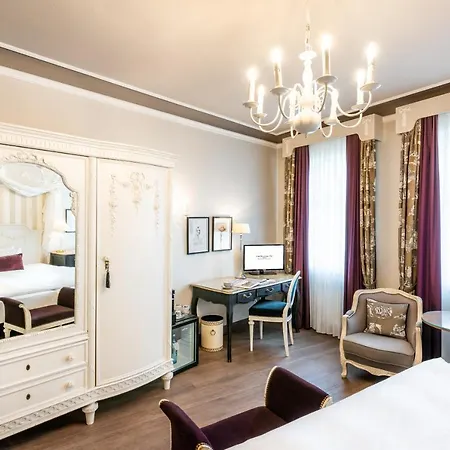 מלון Wuerzburger Hof **** 4*