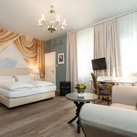 Wuerzburger Hof **** Отель Вюрцбург