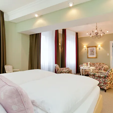 Wuerzburger Hof **** Hotel 4*
