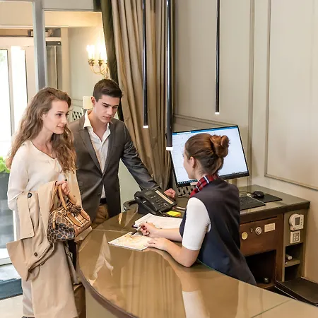 Hotel Wuerzburger Hof **** 4*