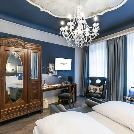 Wuerzburger Hof **** 4*