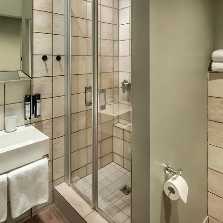 Otel Wuerzburger Hof **** 4*