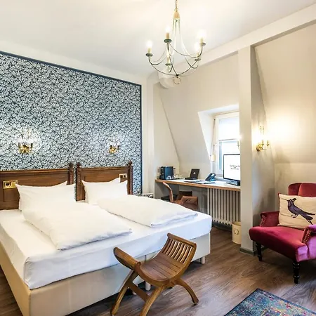 Wuerzburger Hof **** מלון 4*