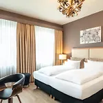 Wuerzburger Hof **** Hotel 4*