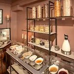 Wuerzburger Hof **** فندق 4*