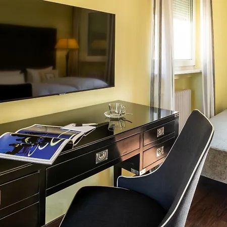 Wuerzburger Hof **** Hotel 4*