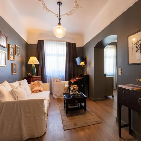 Wuerzburger Hof **** 4*