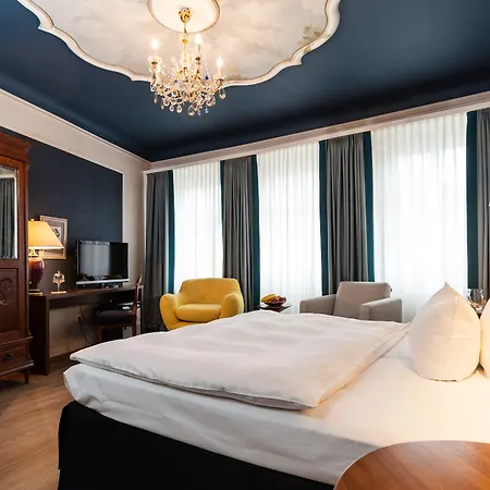Würzburger Hof **** Hotel 4*