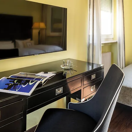 Wuerzburger Hof **** Szálloda 4*