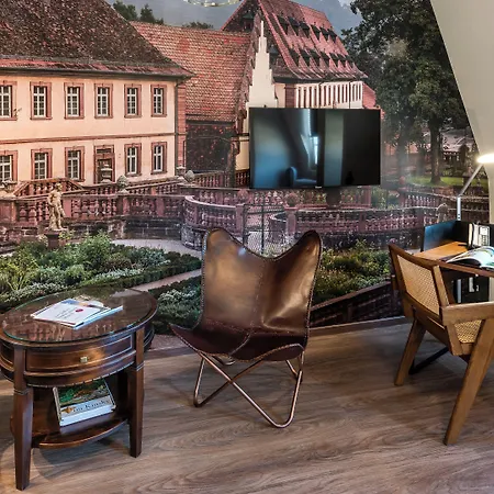 Wuerzburger Hof **** Otel 4*