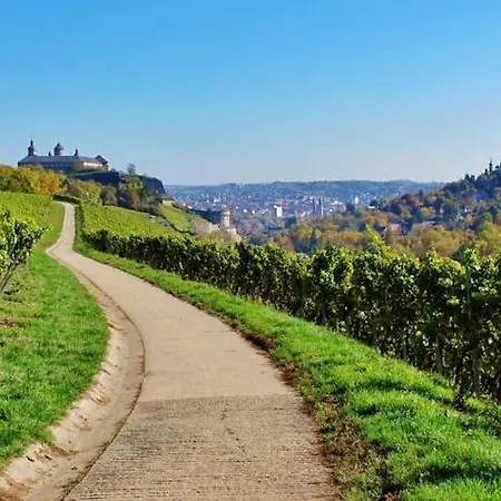 Wuerzburger Hof **** Szálloda