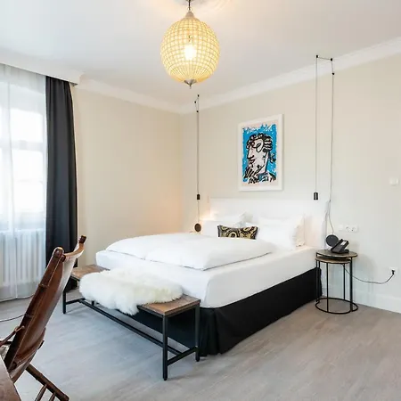 Würzburger Hof **** 4*