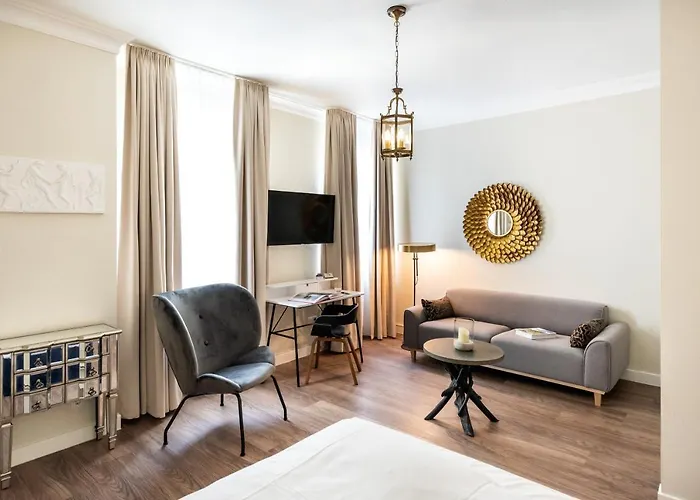 Wuerzburger Hof **** 4*