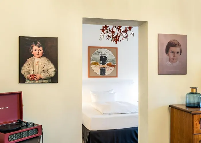 Wuerzburger Hof **** 4*